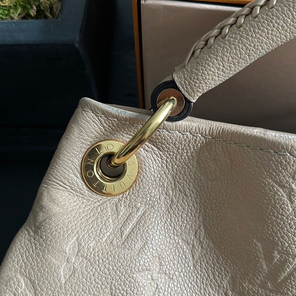 Louis Vuitton Artsy MM - Picture 5 of 8